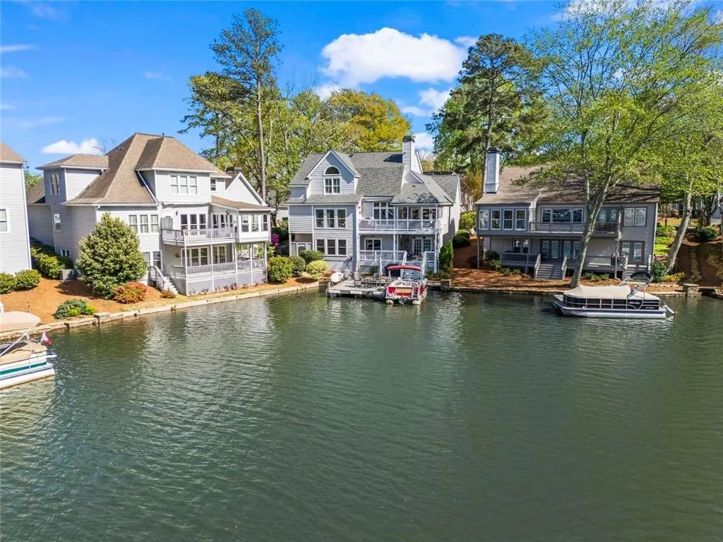 Alpharetta, Georgia 30005, United States, 4 Bedrooms Bedrooms, ,4 BathroomsBathrooms,Residential,Pending,107860