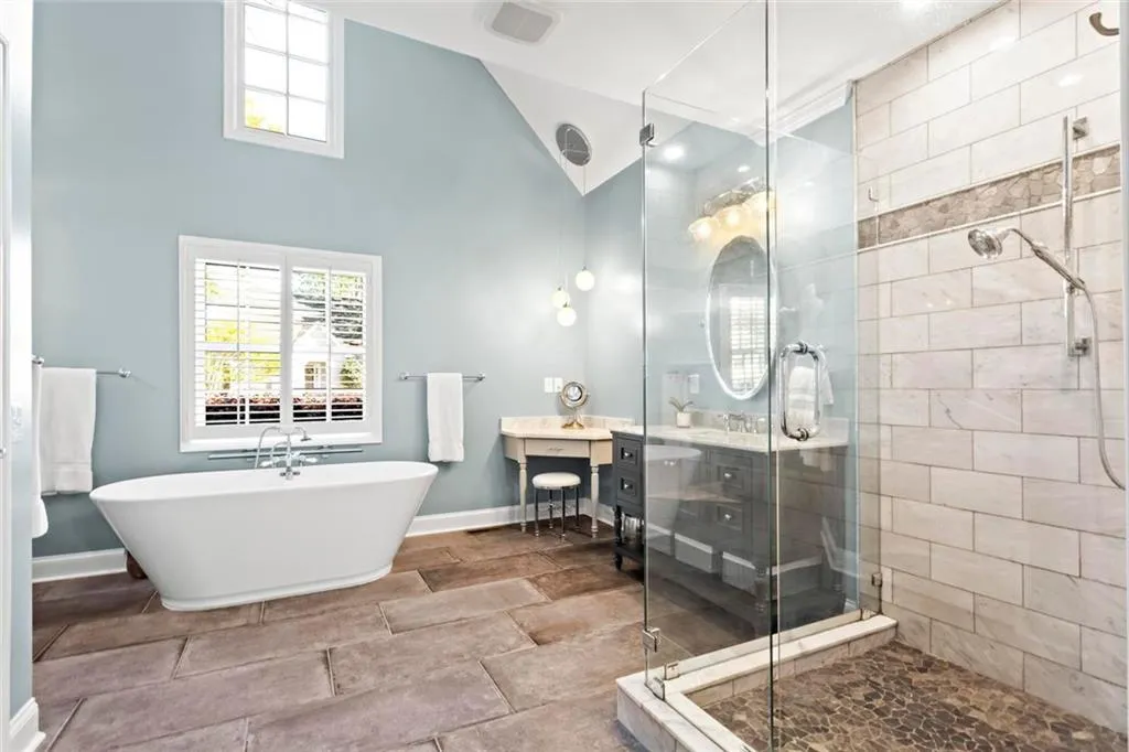 Alpharetta, Georgia 30005, United States, 4 Bedrooms Bedrooms, ,4 BathroomsBathrooms,Residential,Pending,107860