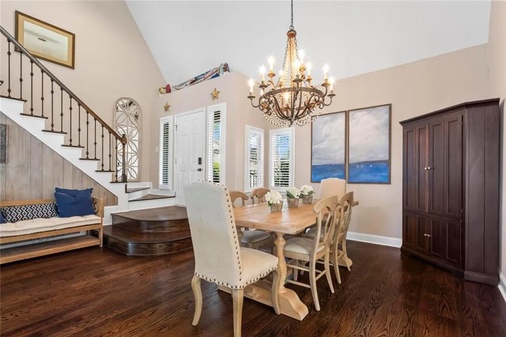 Alpharetta, Georgia 30005, United States, 4 Bedrooms Bedrooms, ,4 BathroomsBathrooms,Residential,Pending,107860