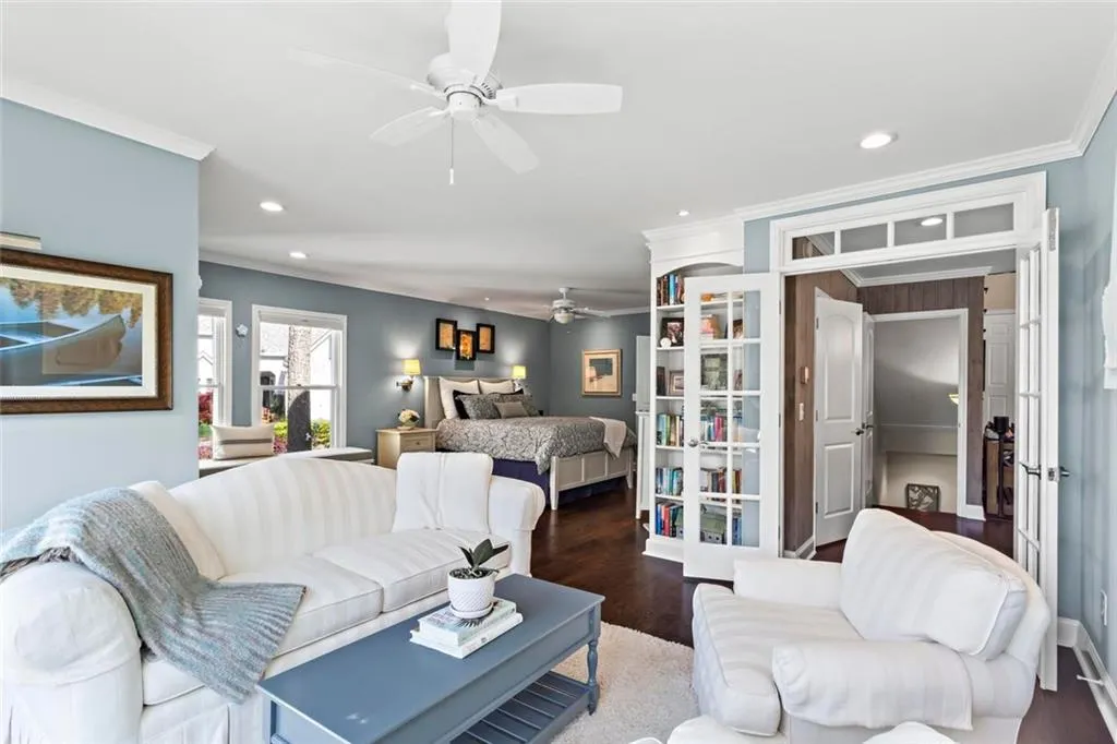 Alpharetta, Georgia 30005, United States, 4 Bedrooms Bedrooms, ,4 BathroomsBathrooms,Residential,Pending,107860