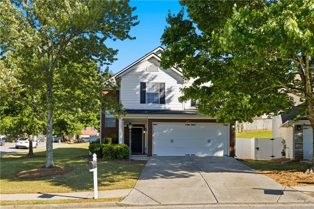 702 River Hill Dr