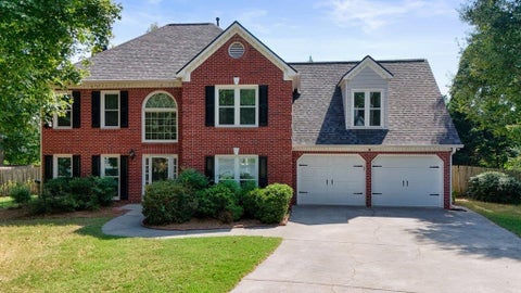 Homes For Sale - 1050 Fairwood Overlook<br/> Acworth, GA 30101
