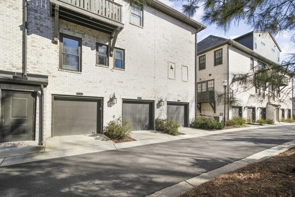 6442 Canopy Drive, Sandy Springs, Georgia image 7
