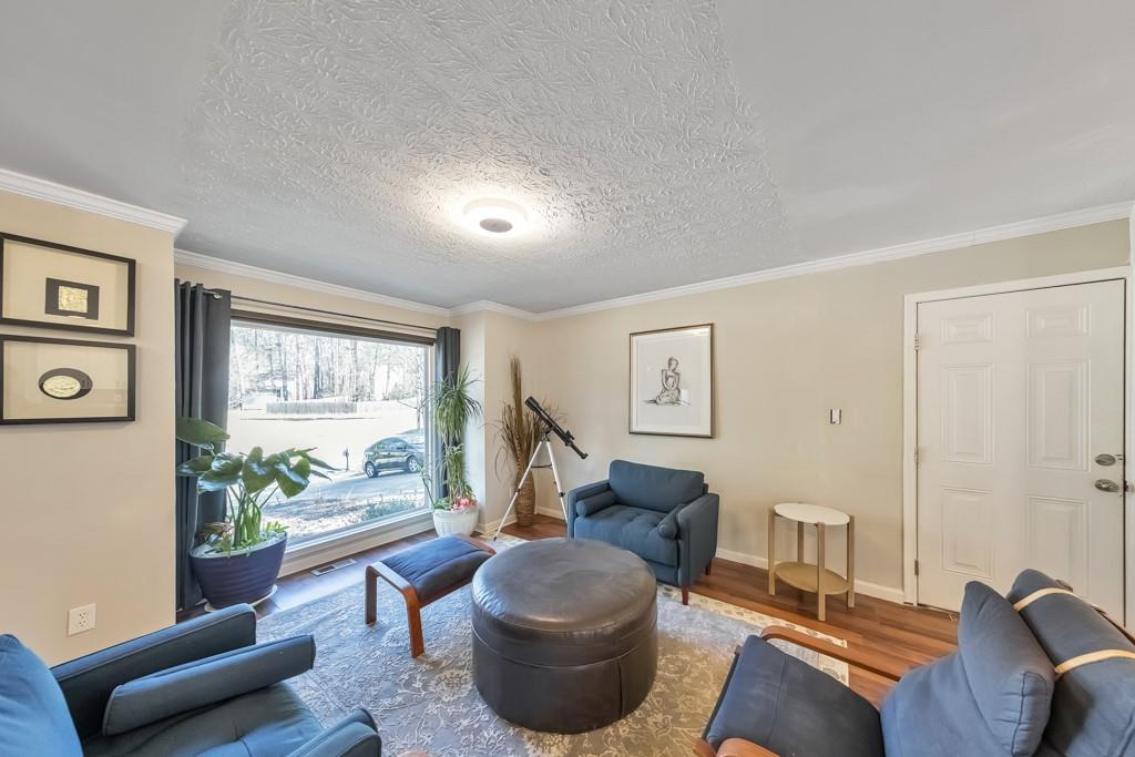 1502 Mill Creek Court SW