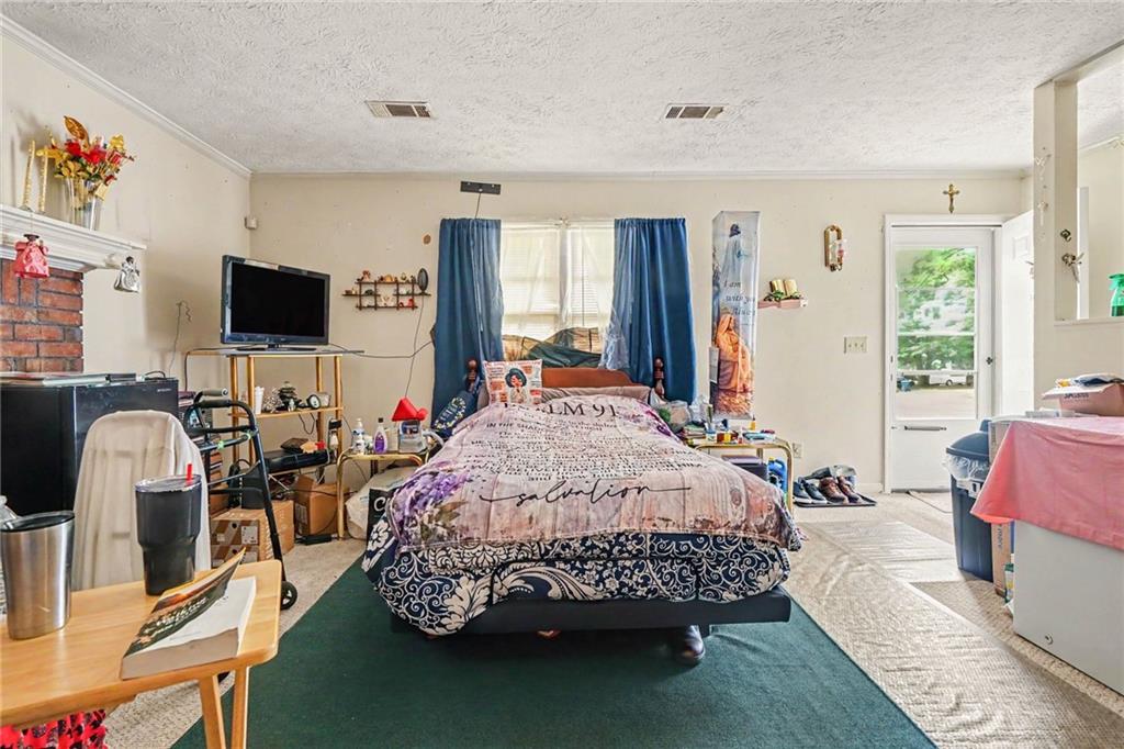 1435 Forest Villa Drive NW