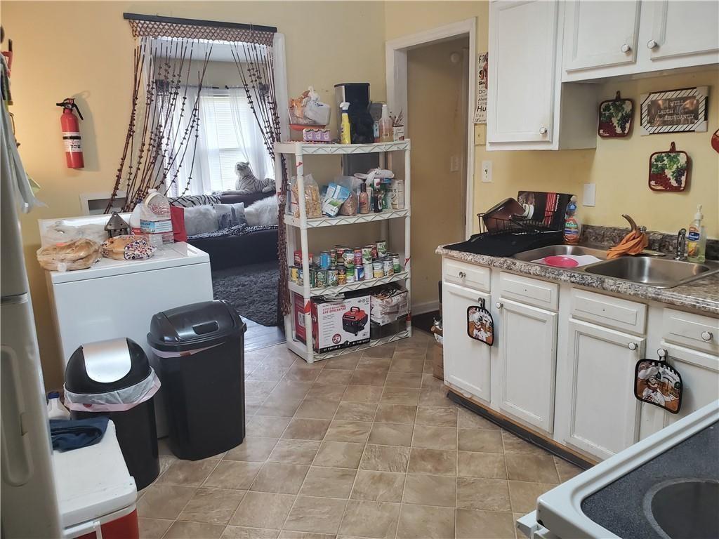 323 Camfield Court SW