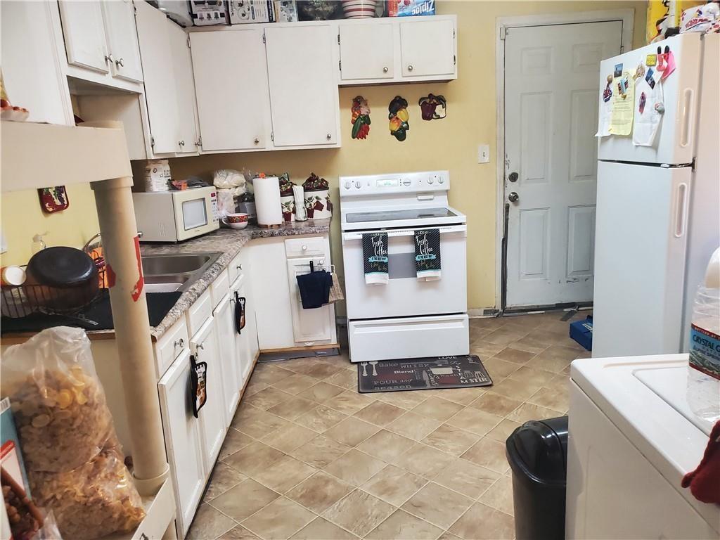 323 Camfield Court SW