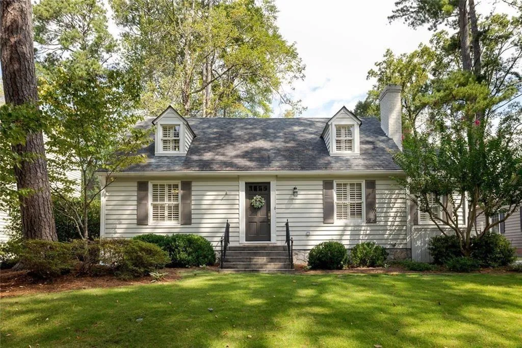 Atlanta, Georgia 30305, United States, 5 Bedrooms Bedrooms, ,3 BathroomsBathrooms,Residential,Active,206595