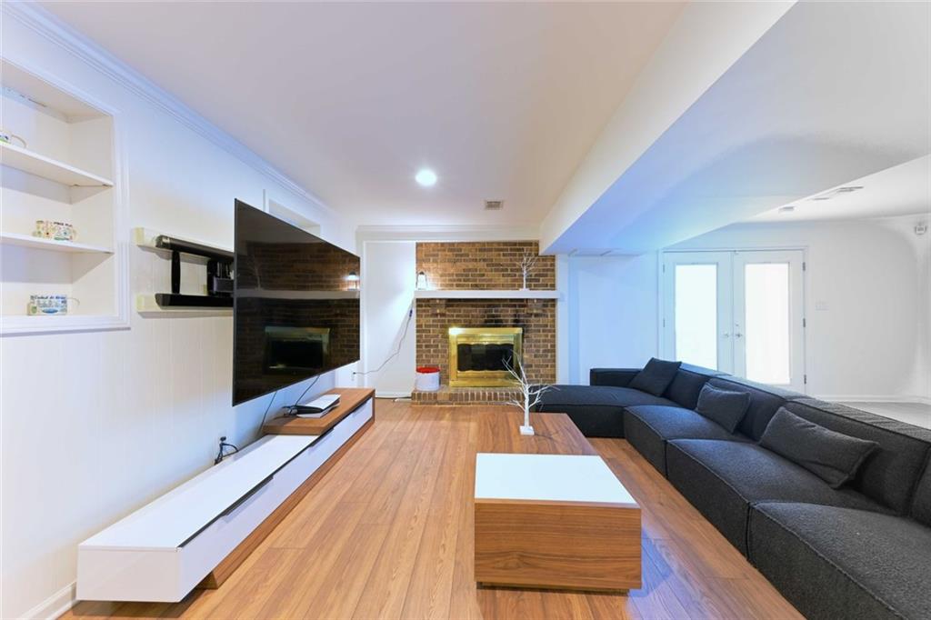 INDIAN HILLS - Residential