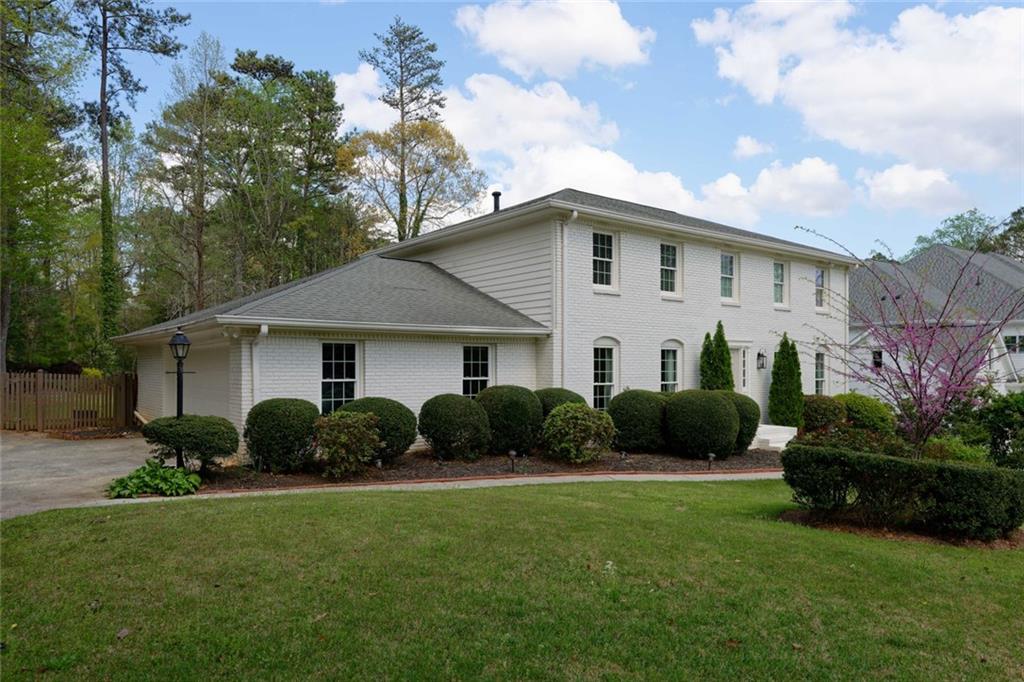 3811 Valley Green Drive, Marietta, Georgia image 2