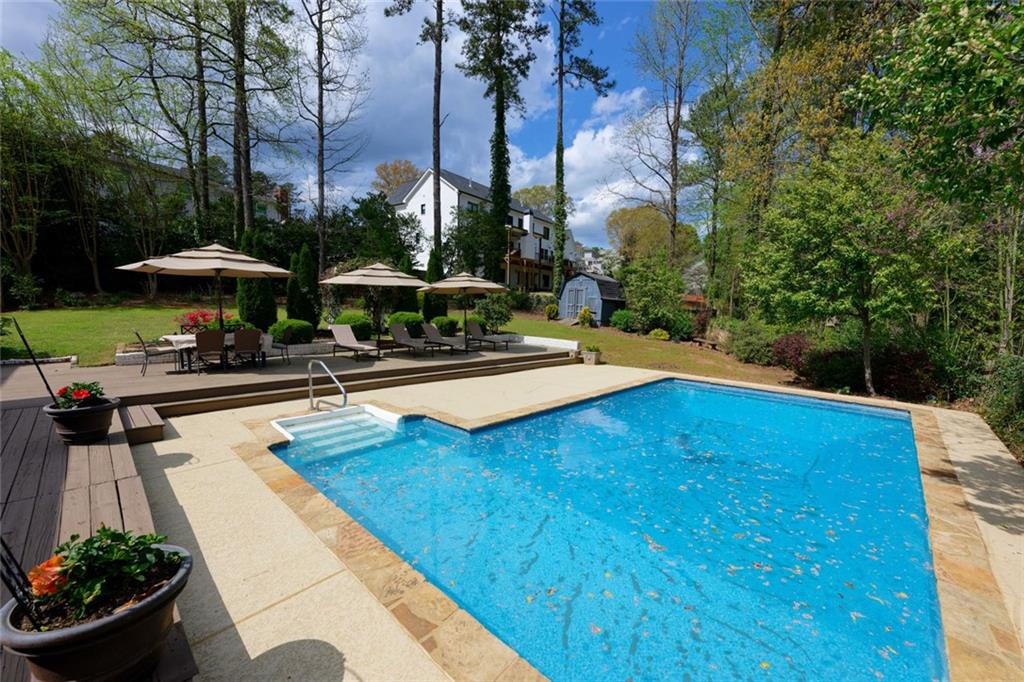 3811 Valley Green Drive, Marietta, Georgia image 4