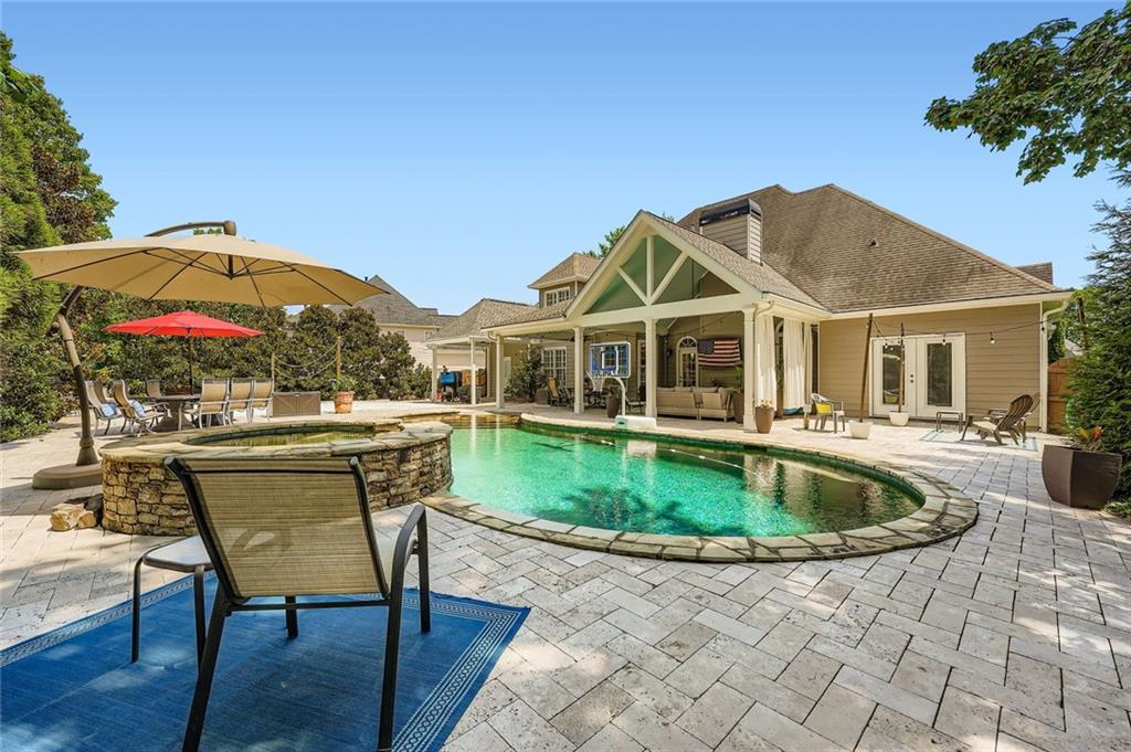 405 Dogwood Way