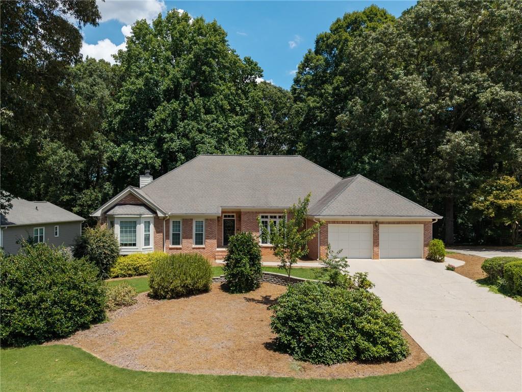 Royal Oaks Estates - Residential Lease