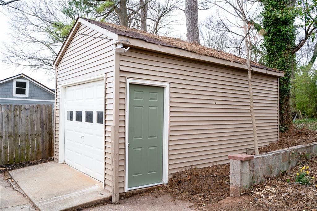 1395 Winburn Drive, East Point, Georgia image 39