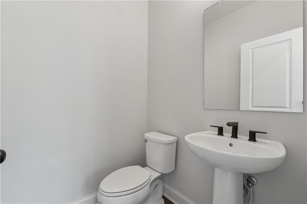 2631 Creekside Drive, Atlanta, Georgia image 19