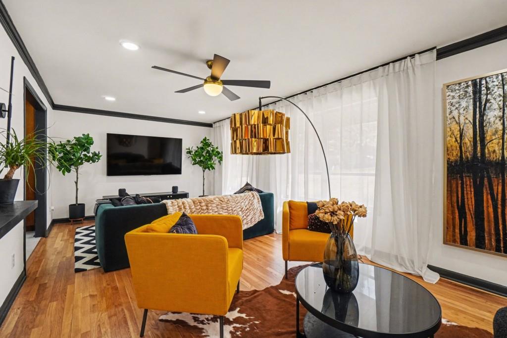 4233 Palm Springs Drive