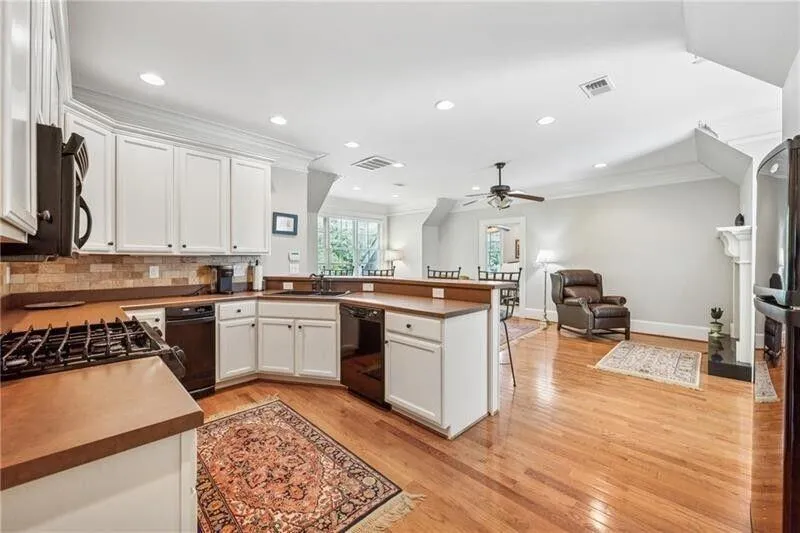 Milton, Georgia 30004, United States, 8 Bedrooms Bedrooms, ,10 BathroomsBathrooms,Residential,Active,122598