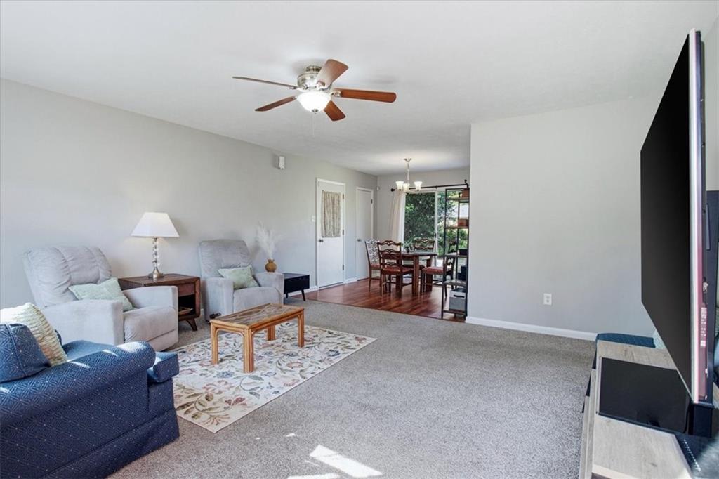 950 Meadowbrook Lane NW