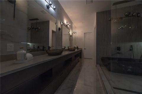 listing image 90
