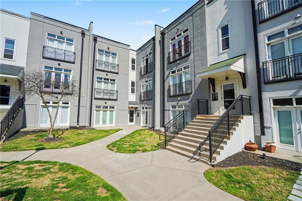 502 Pryor Street SW 306