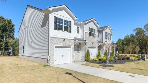 Townhouse For Sale - 5011 Oakwood Rd Rd<br/> Stone Mountain, GA 30088