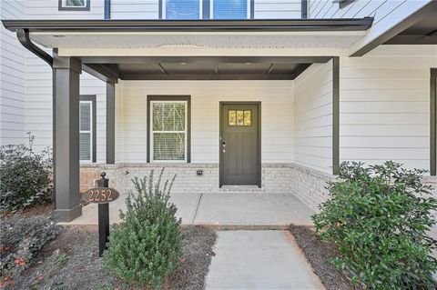 Townhouse For Sale - 2252 Ashton Drive<br/> Conyers, GA 30013