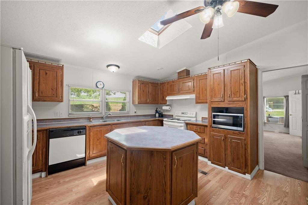 1000 Jim Johnson Road, Winder, Georgia image 16