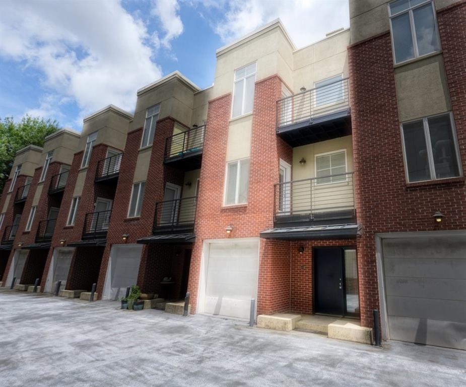 401 10th Street NW D215