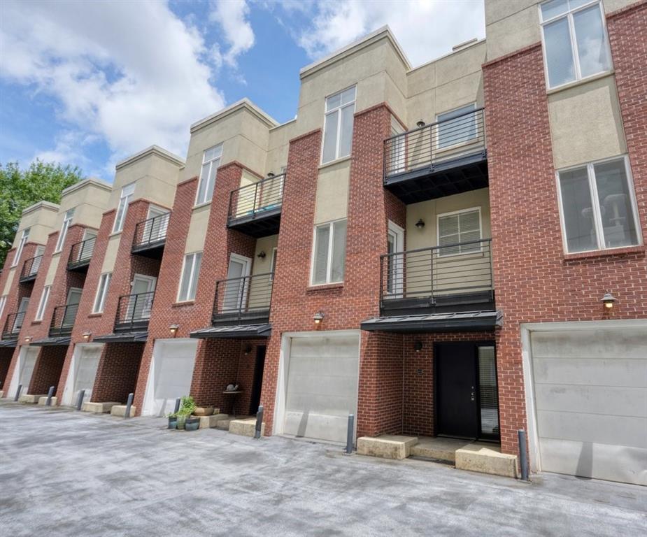 401 10th Street NW D215