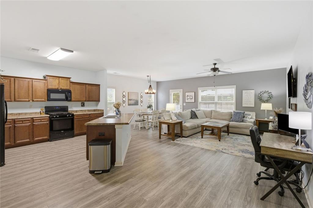 Photo of 1048 Sutherland Drive, Winder, GA 30680 (MLS # 7785851)