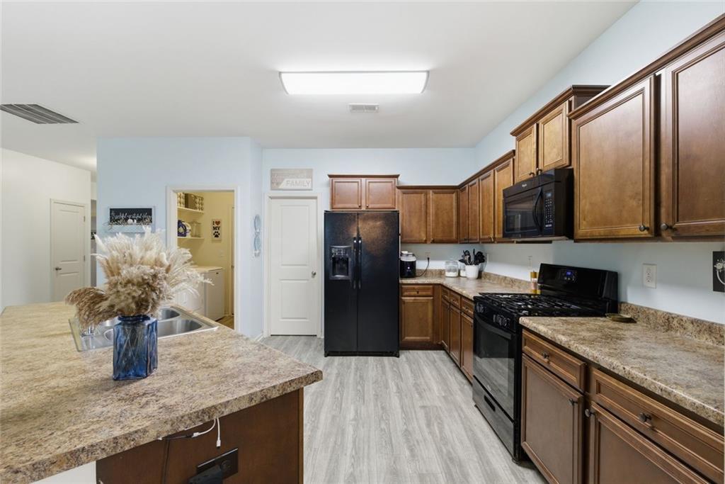 Photo of 1048 Sutherland Drive, Winder, GA 30680 (MLS # 7785851)