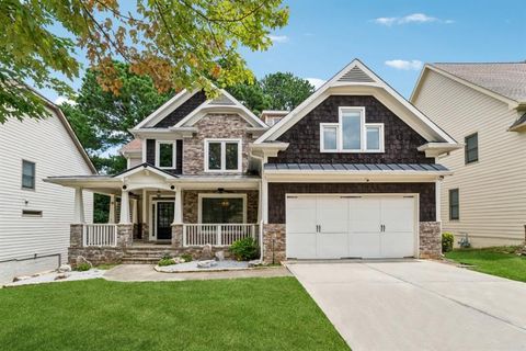 Homes For Sale - 2621 Village Chase Drive<br/> Duluth, GA 30096