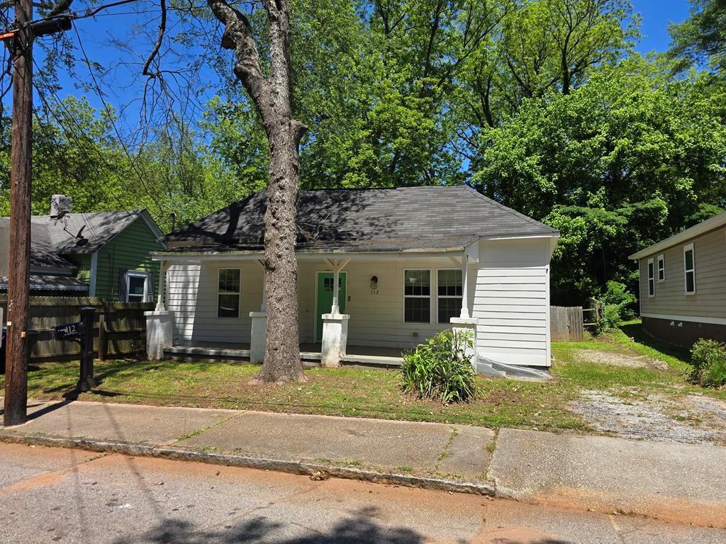 112 Brown Avenue SE