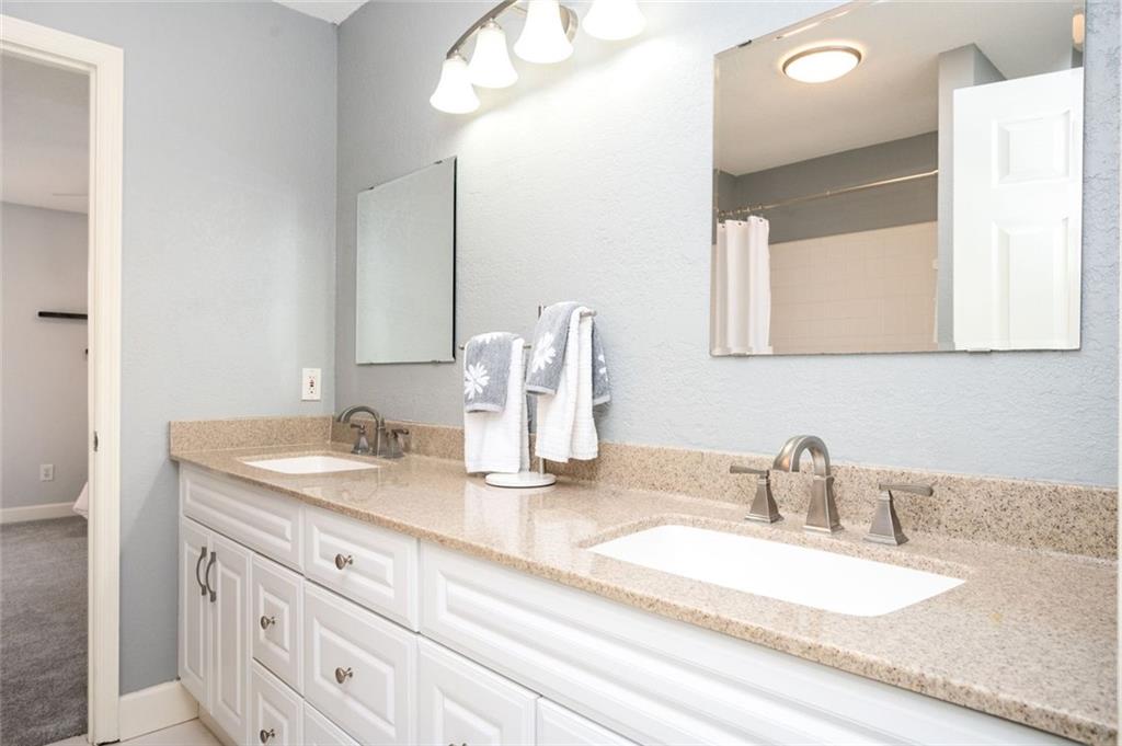 3290 Coachmans Way, Roswell, Georgia image 32
