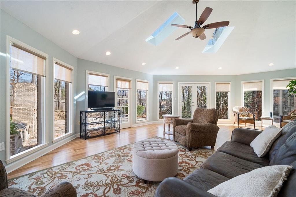 3290 Coachmans Way, Roswell, Georgia image 11