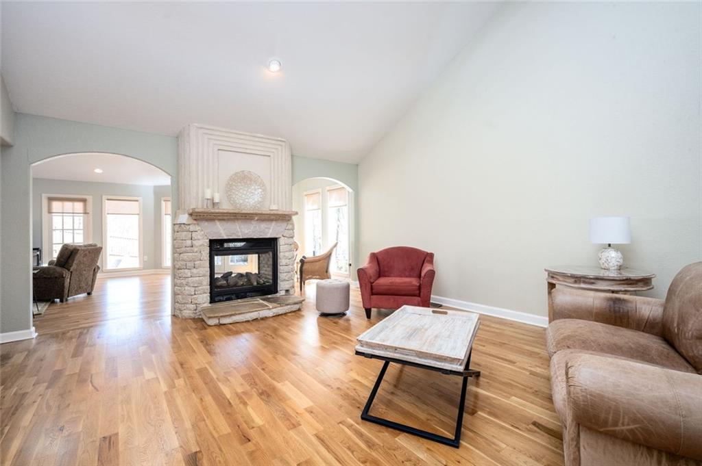 3290 Coachmans Way, Roswell, Georgia image 7