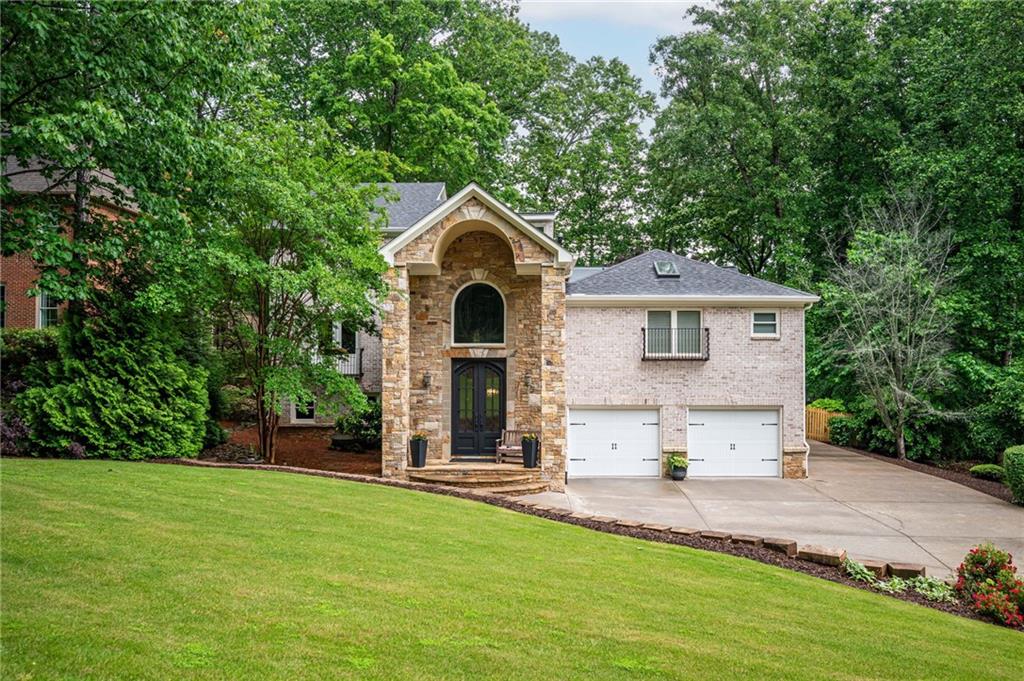 3290 Coachmans Way, Roswell, Georgia image 1