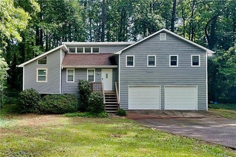 Homes For Rent - 4462 Old Mabry Place<br/> Roswell, GA 30075