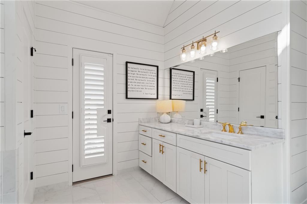 9315 Prestwick Club Drive, Johns Creek, Georgia image 24