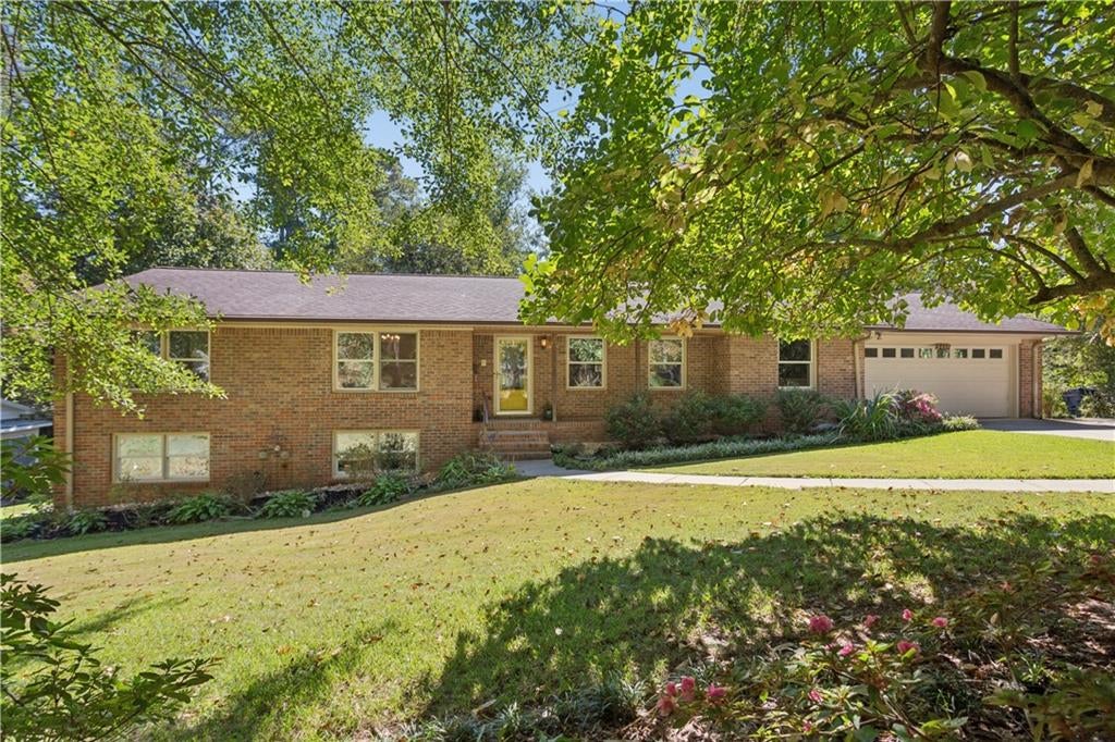 2458 Emory Lane NE