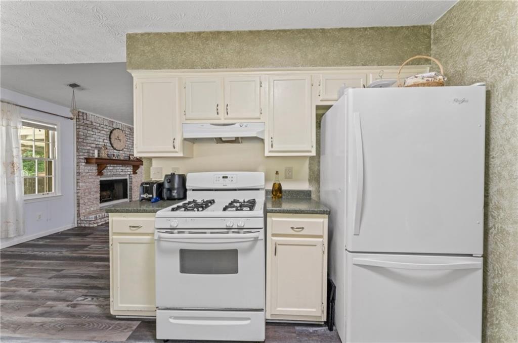 Emerald Hills - Residential