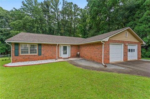 Homes For Sale - 1738 Sherry Lane<br/> Jonesboro, GA 30236