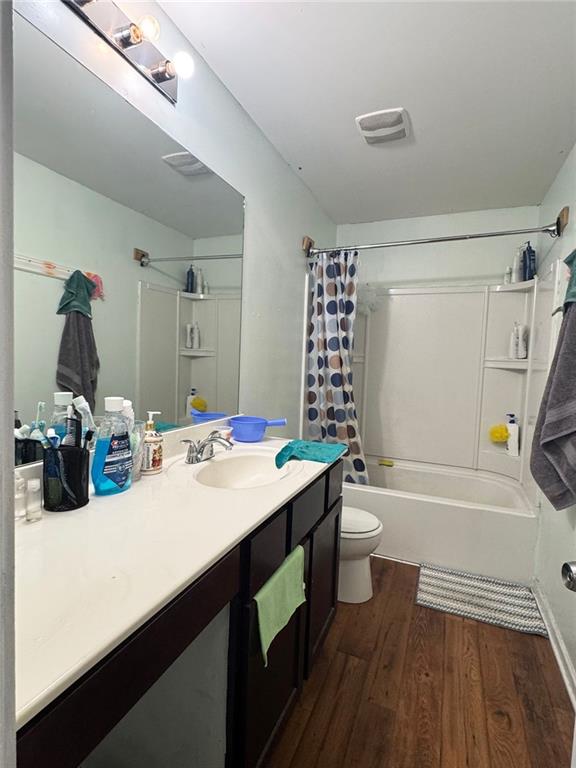 365 Saint Lucas Court, Fairburn, Georgia image 3