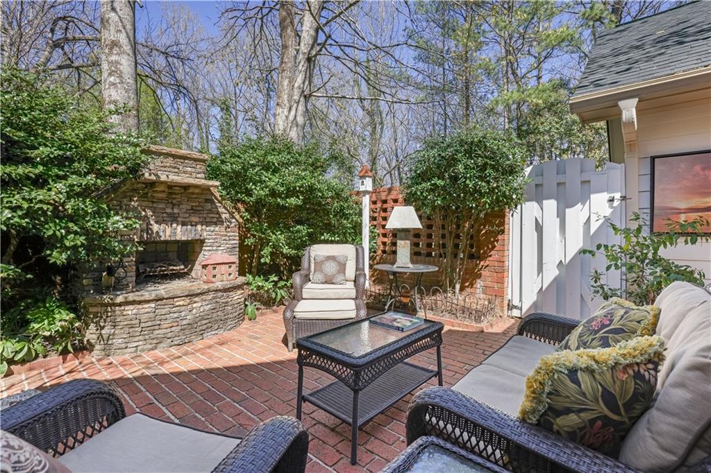 45 Paces West Drive, Atlanta, Georgia image 24