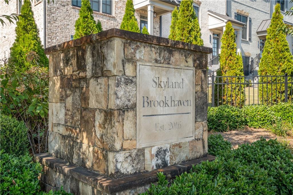 2468 Skyland Drive #32, Atlanta, Georgia image 44