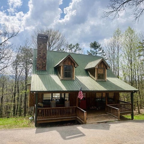 Homes For Sale - 560 Amicalola Woods Road<br/> Dawson County, Dawsonville, GA 30534