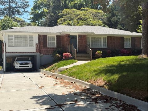 Homes For Rent - 2115 Pinellas Trail<br/> Decatur, GA 30033