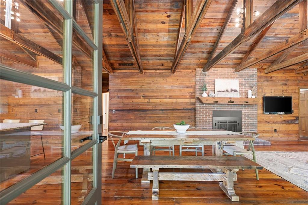 212 Hickory Oak Hollow