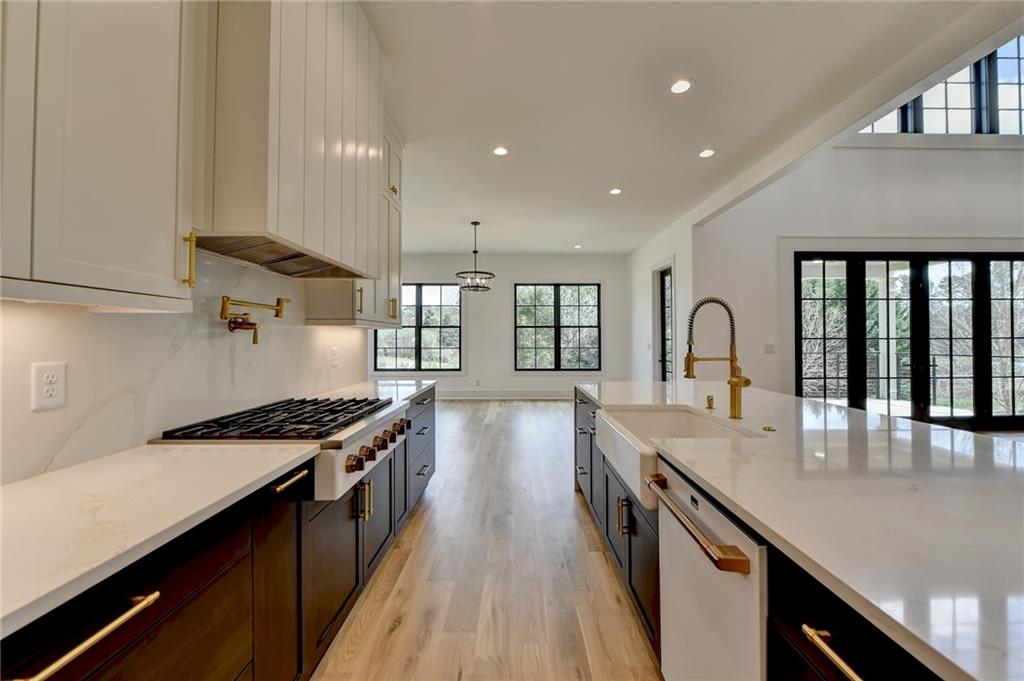 16011 Manor Club Drive, Alpharetta, Georgia image 19