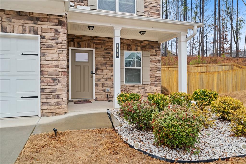 114 Green Tree Court, Dacula, Georgia image 2